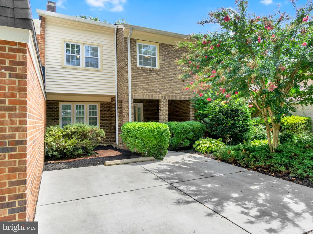 1114 MOOREFIELD CREEK RD SW