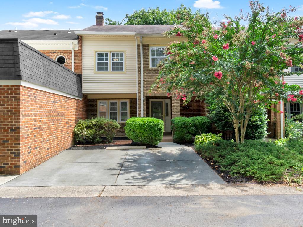 1114 MOOREFIELD CREEK RD SW