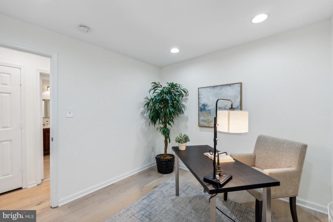 2229 Lovedale Ln #302b