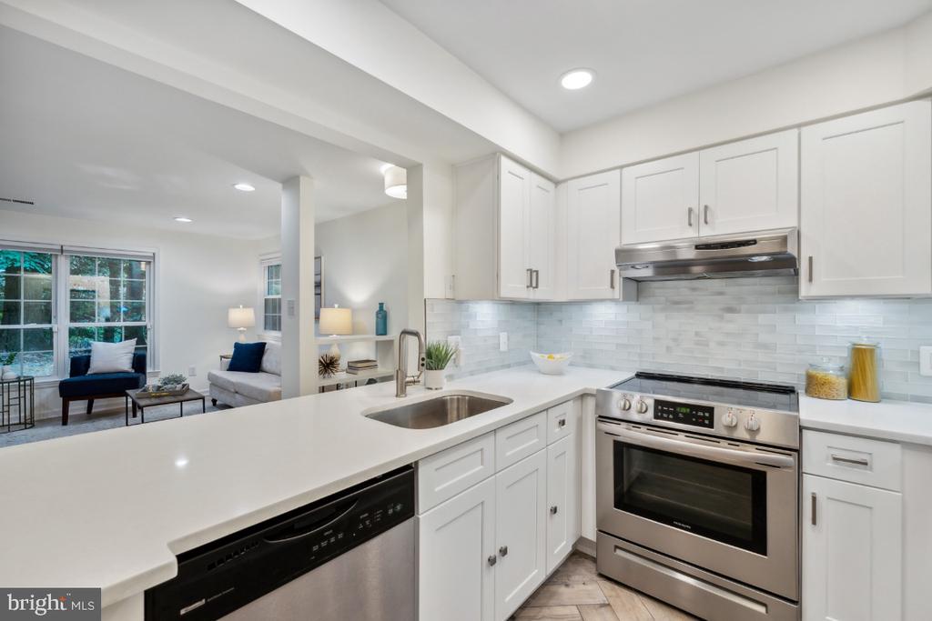 2229 Lovedale Ln #302b