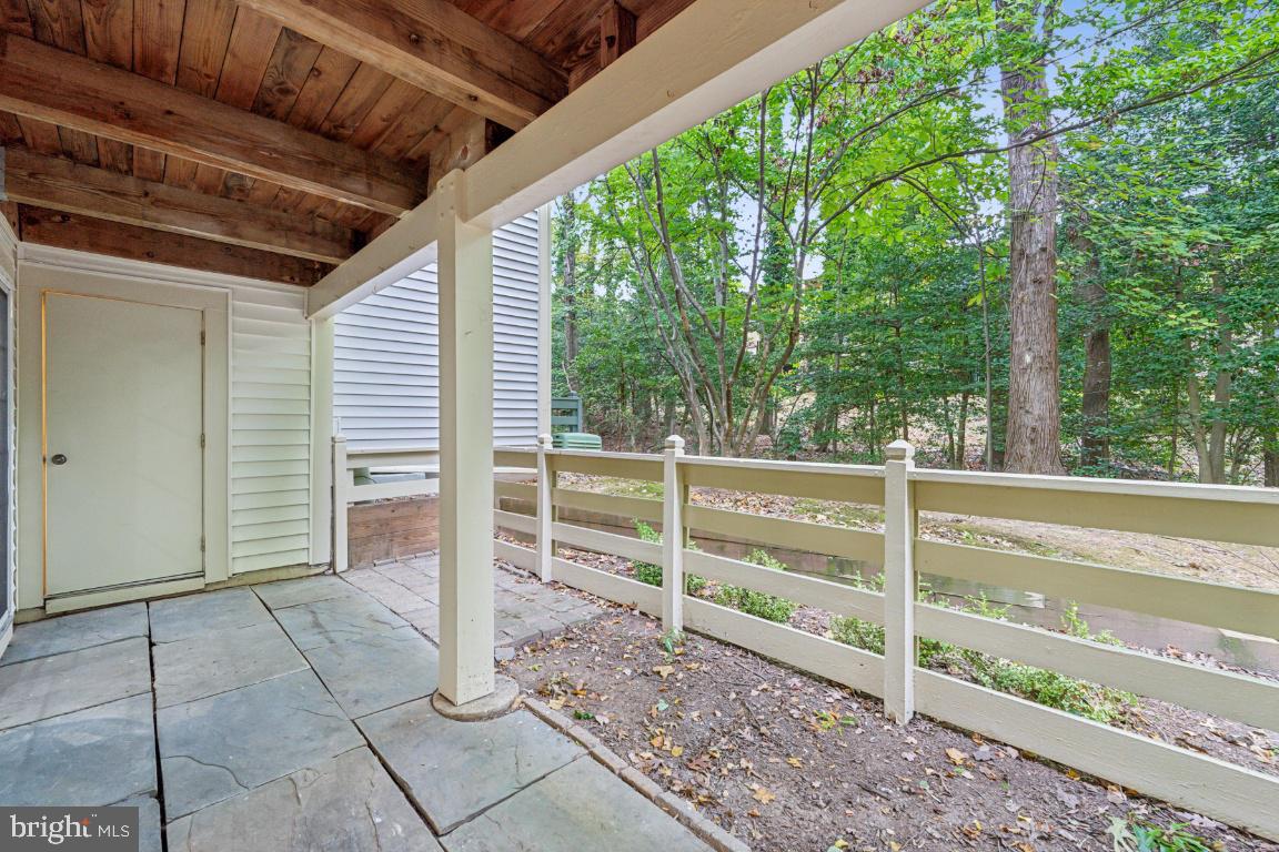 2229 Lovedale Ln #302b