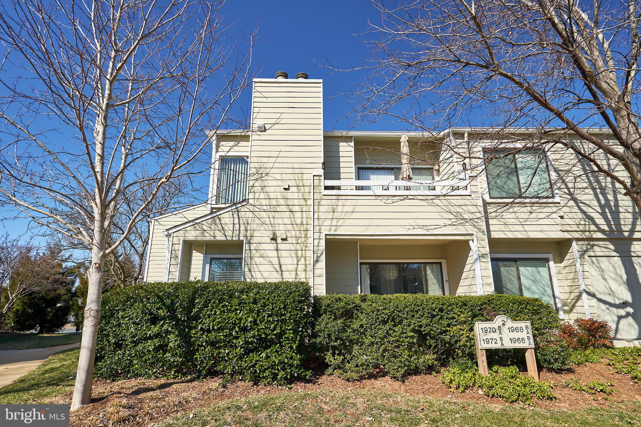 1970-B VILLARIDGE DR #B