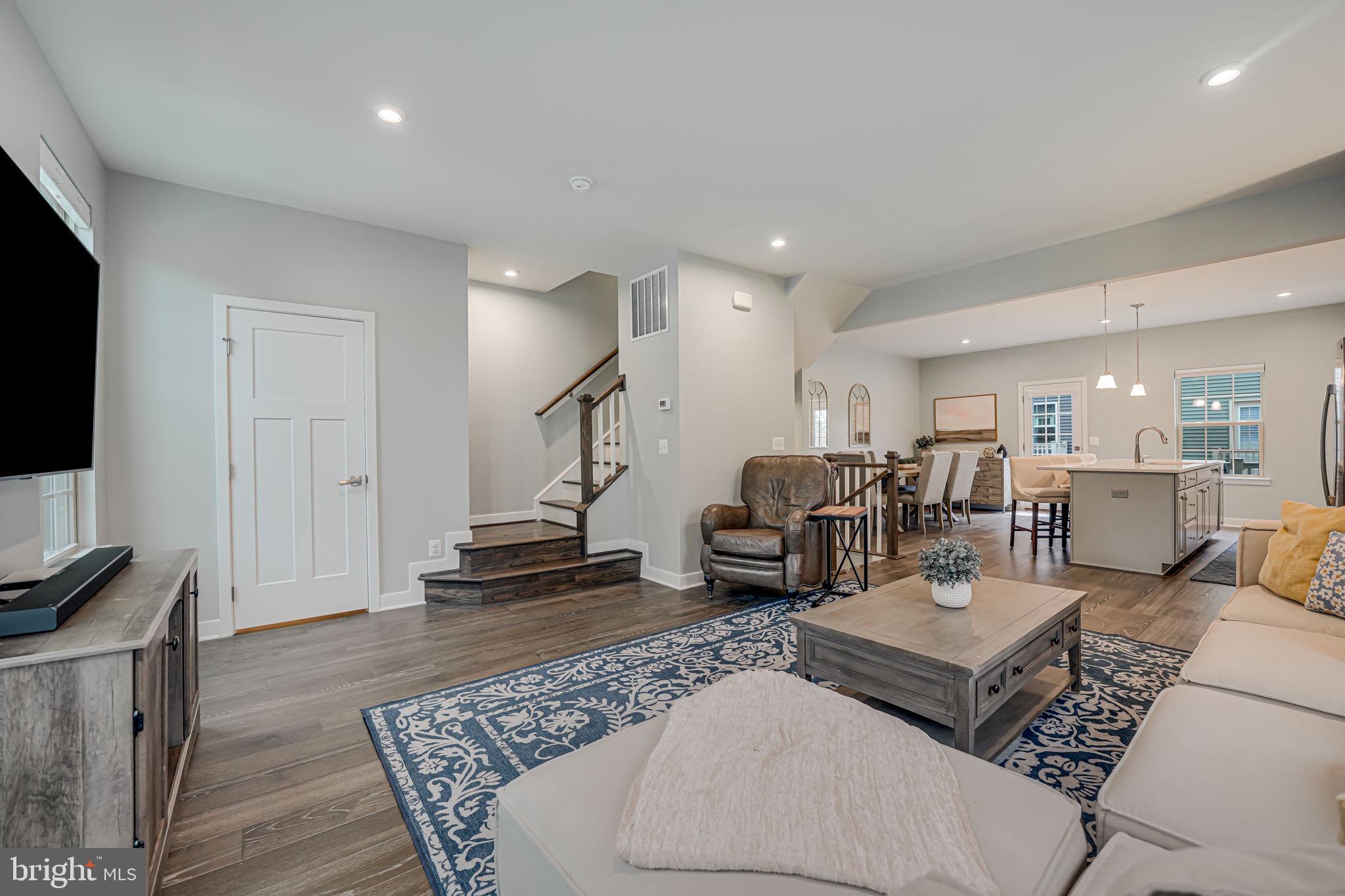 7821 FRANCIS DICKENS LANE