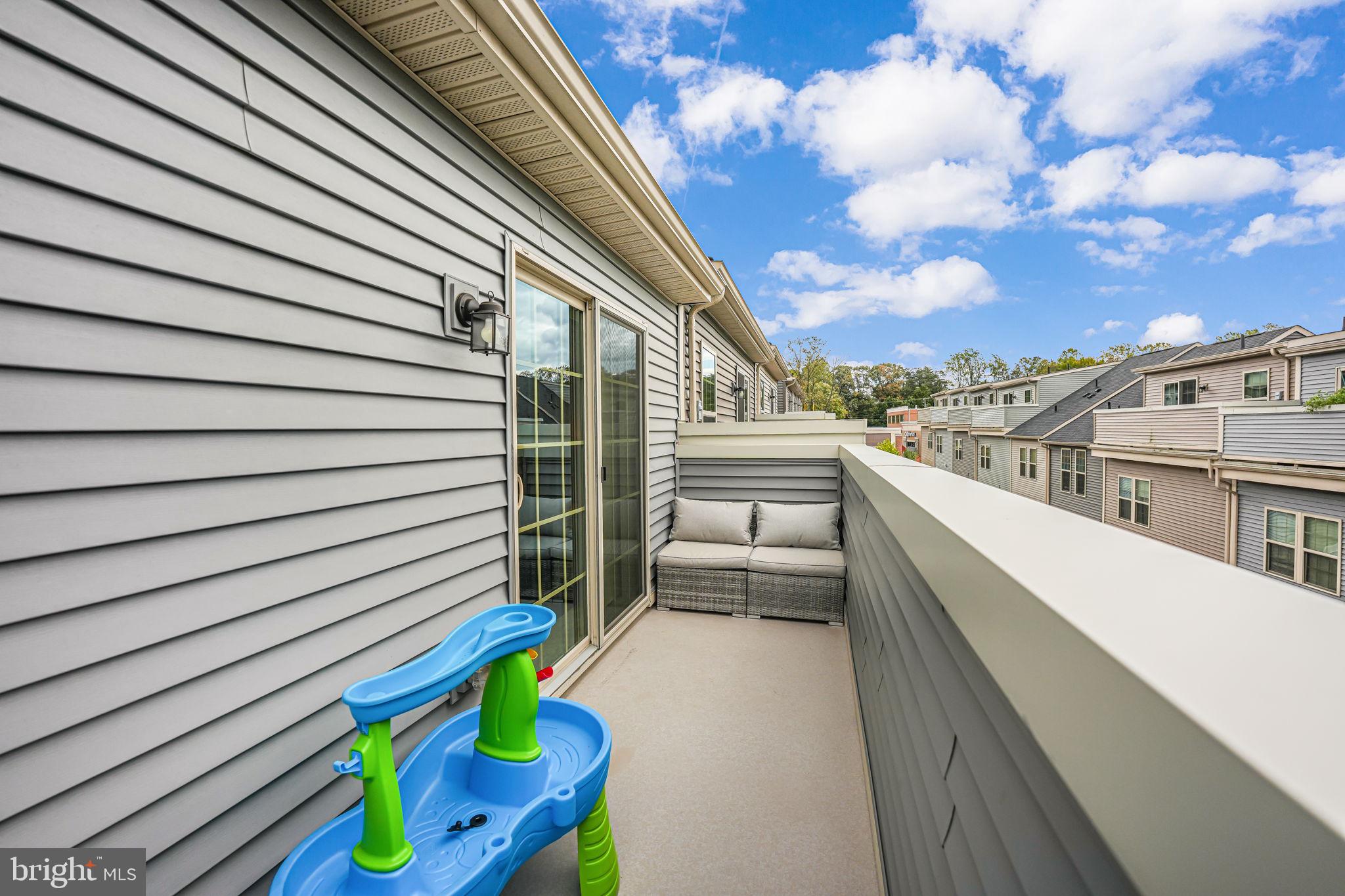 7821 FRANCIS DICKENS LANE