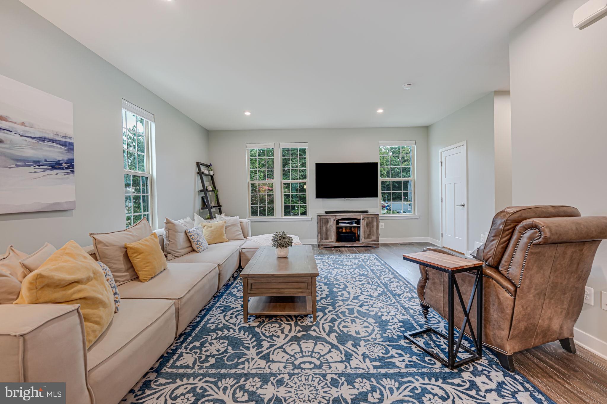 7821 FRANCIS DICKENS LANE