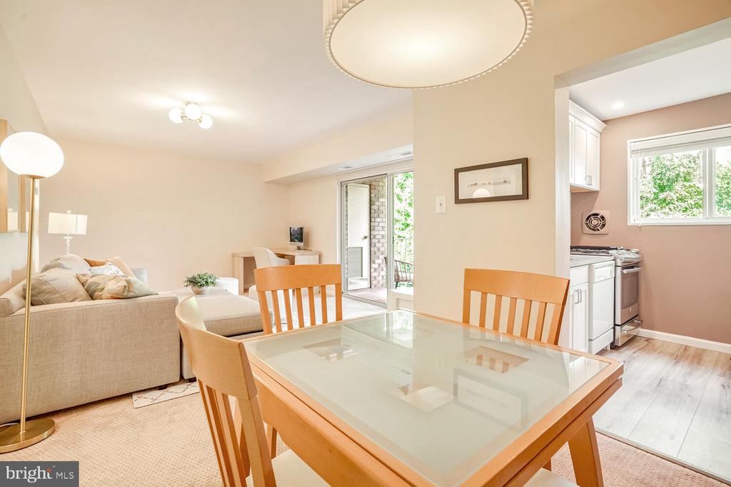 2827 KALMIA LEE COURT B-202