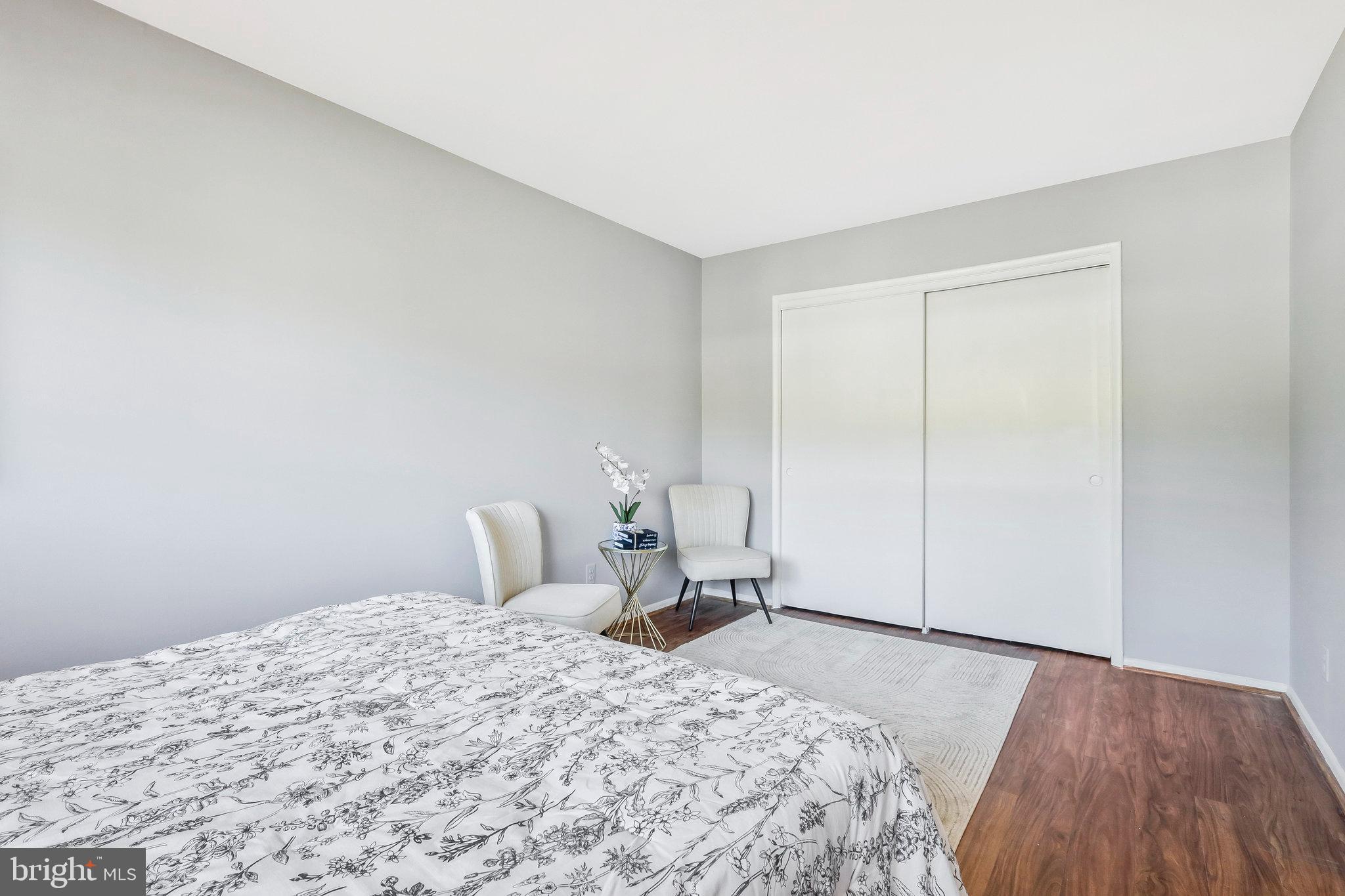 4965 Americana Dr #4965e
