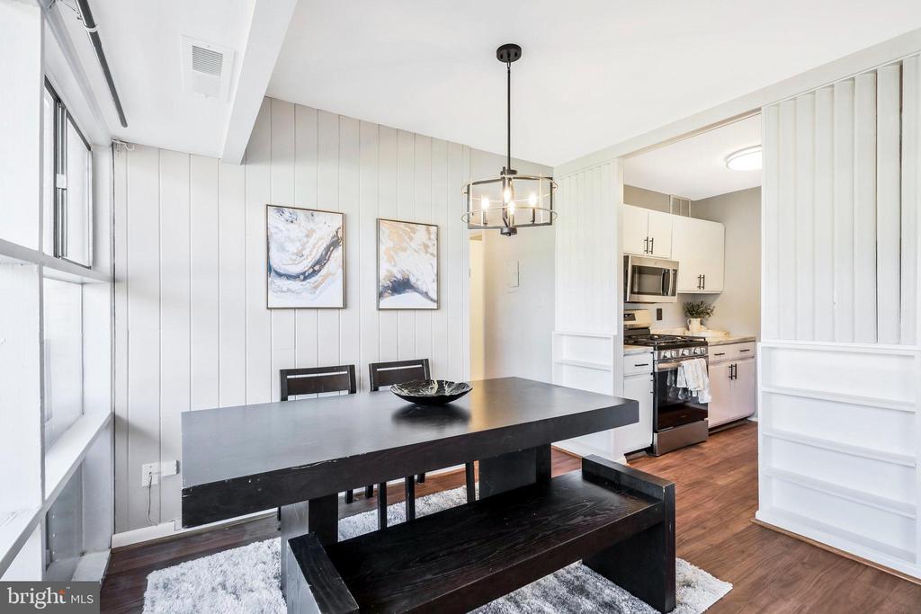 4965 Americana Dr #4965e