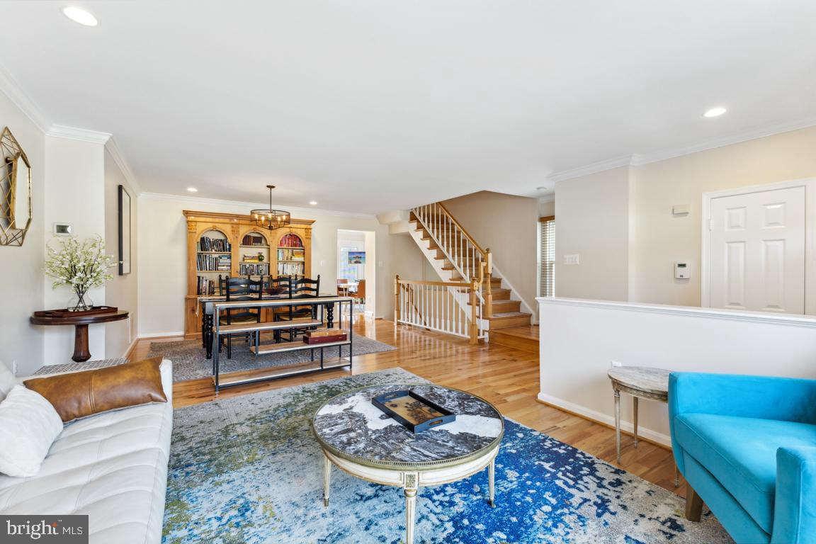 7299 Olde Lantern Way
