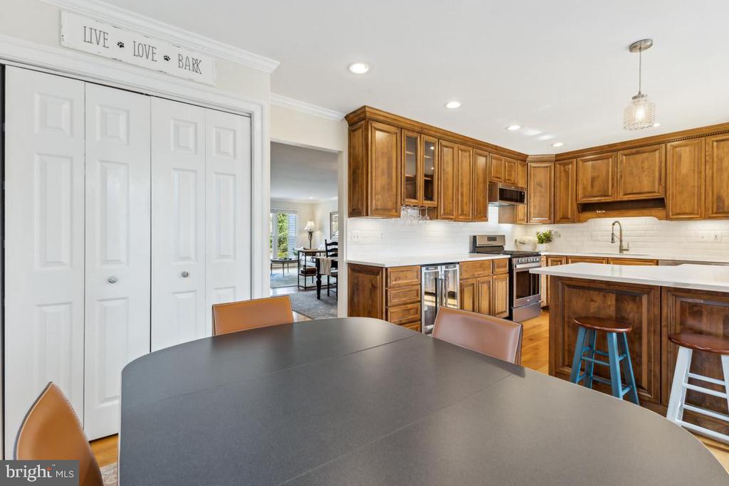7299 Olde Lantern Way