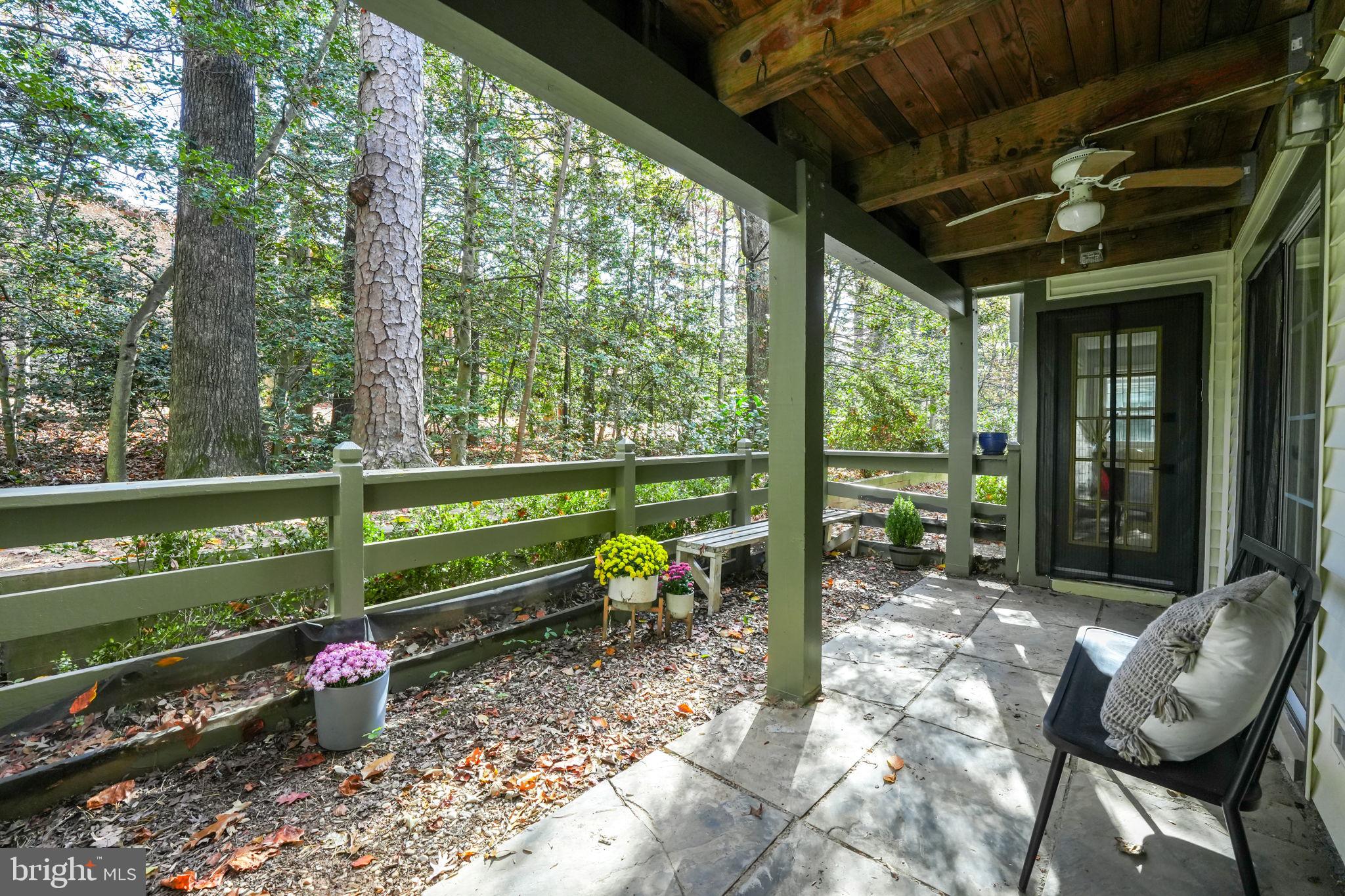 2221 Lovedale Ln #202b