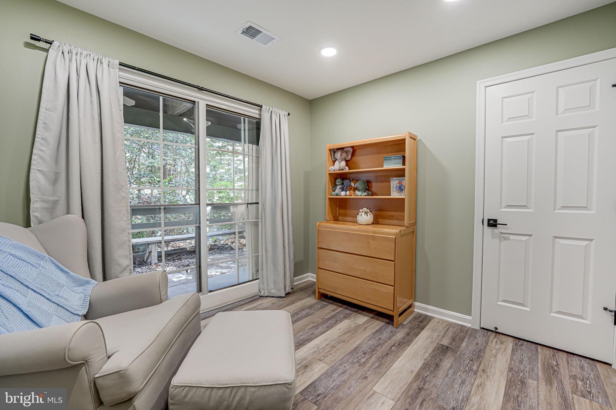 2221 Lovedale Ln #202b