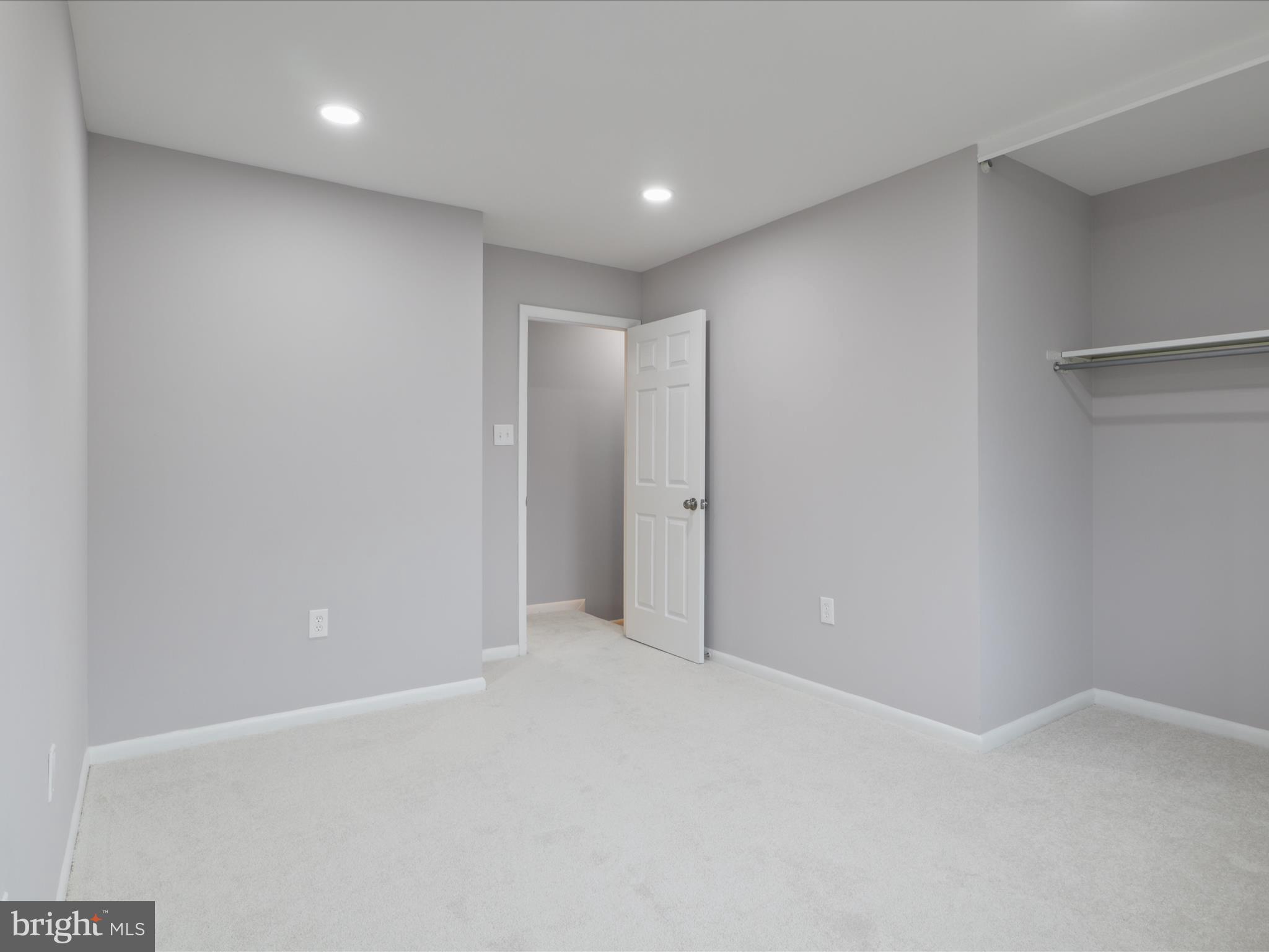 10684 MYRTLE OAK COURT