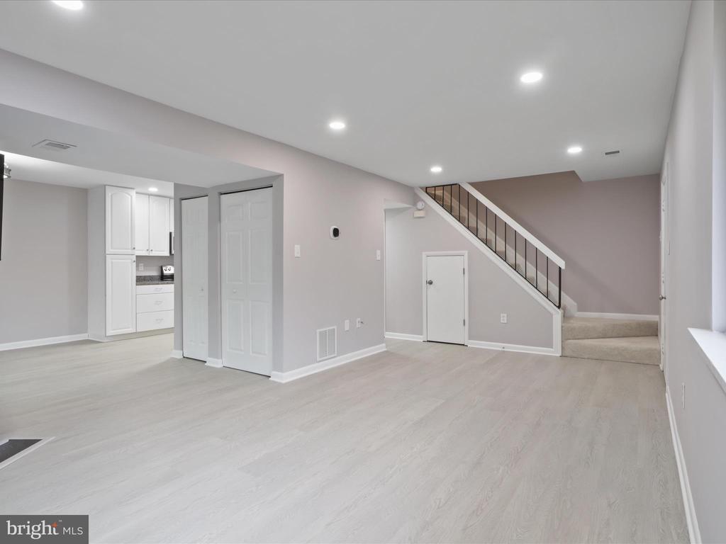 10684 MYRTLE OAK COURT