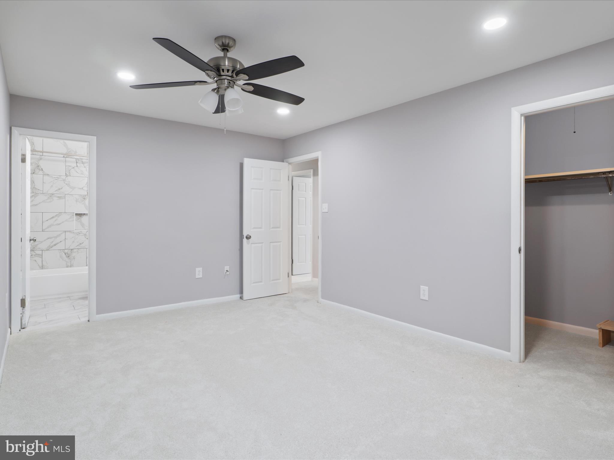 10684 MYRTLE OAK COURT
