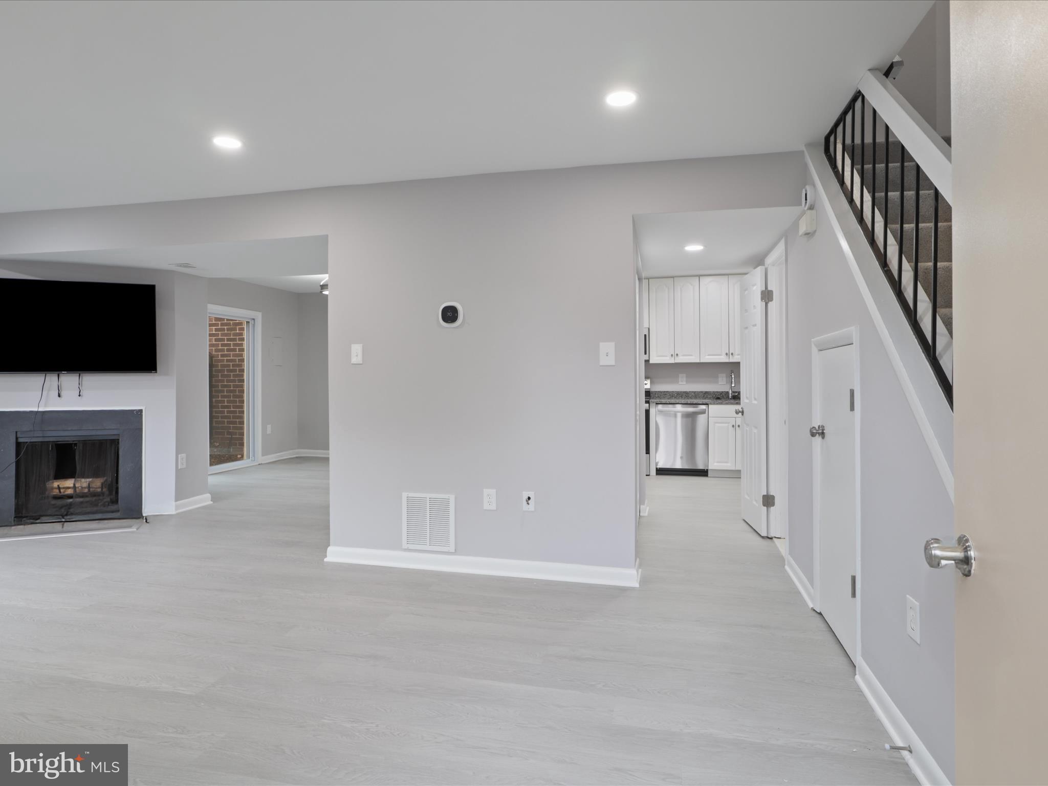 10684 MYRTLE OAK COURT