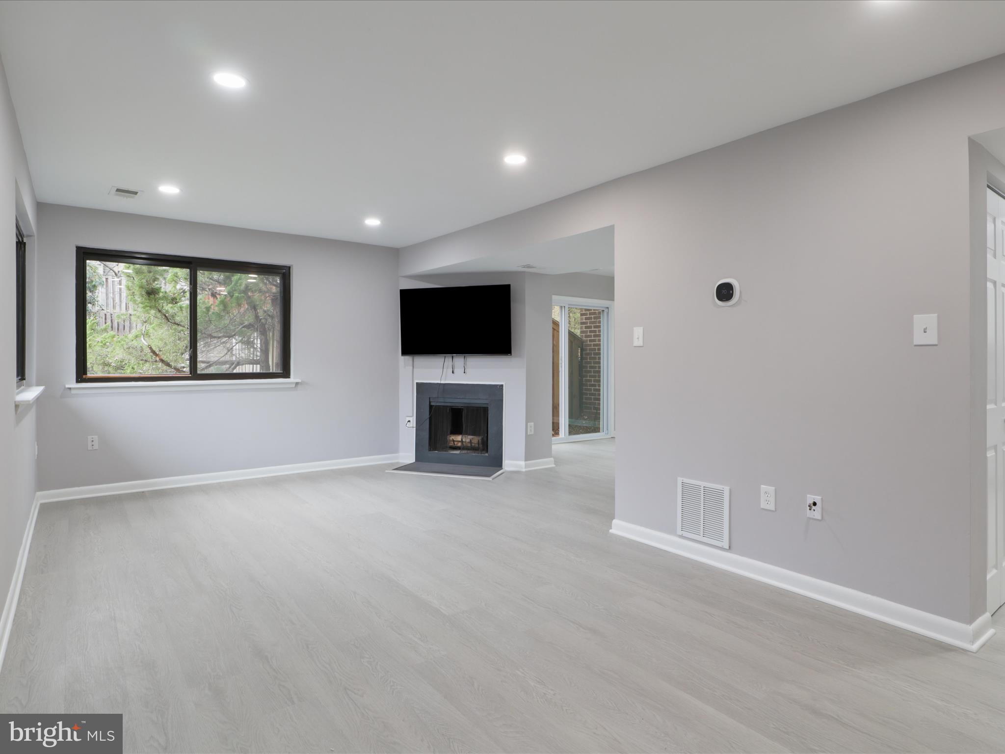 10684 MYRTLE OAK COURT