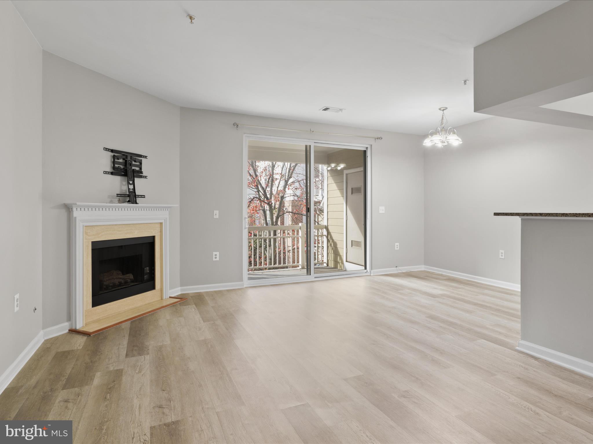 12909 ALTON SQ #303