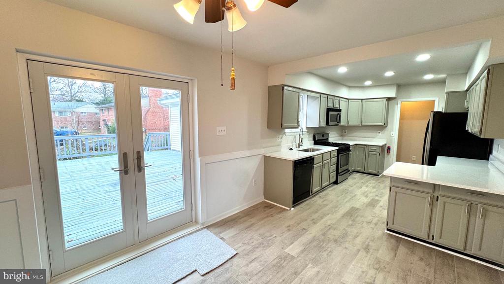6613 BOWIE DRIVE