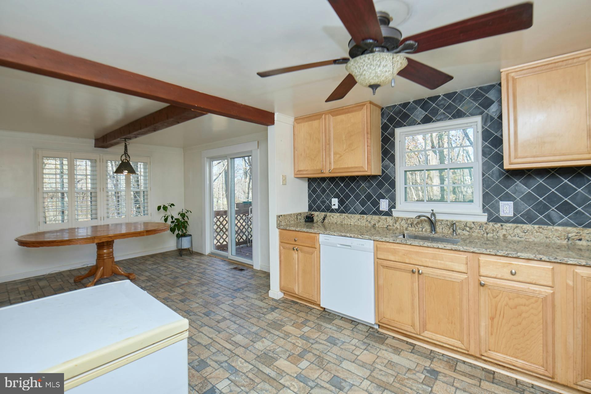 5704 Walnut Wood Ln