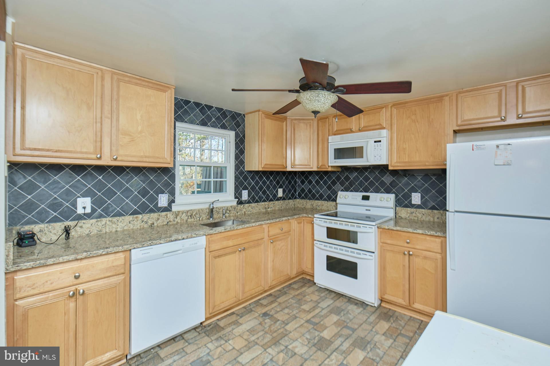 5704 Walnut Wood Ln