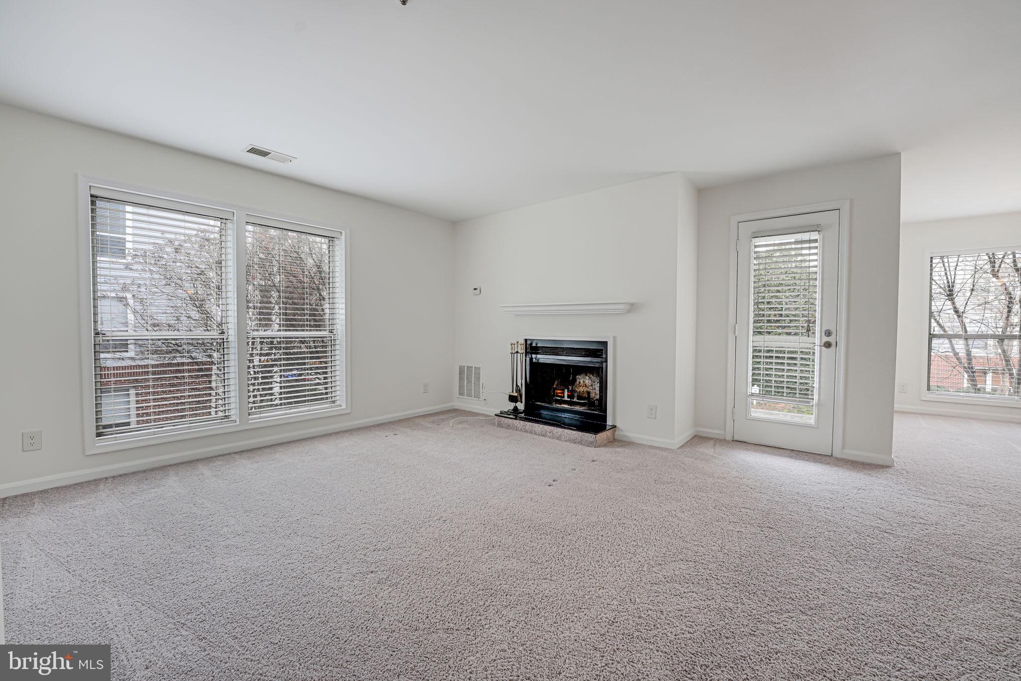 3178 SUMMIT SQUARE DR #3-B1