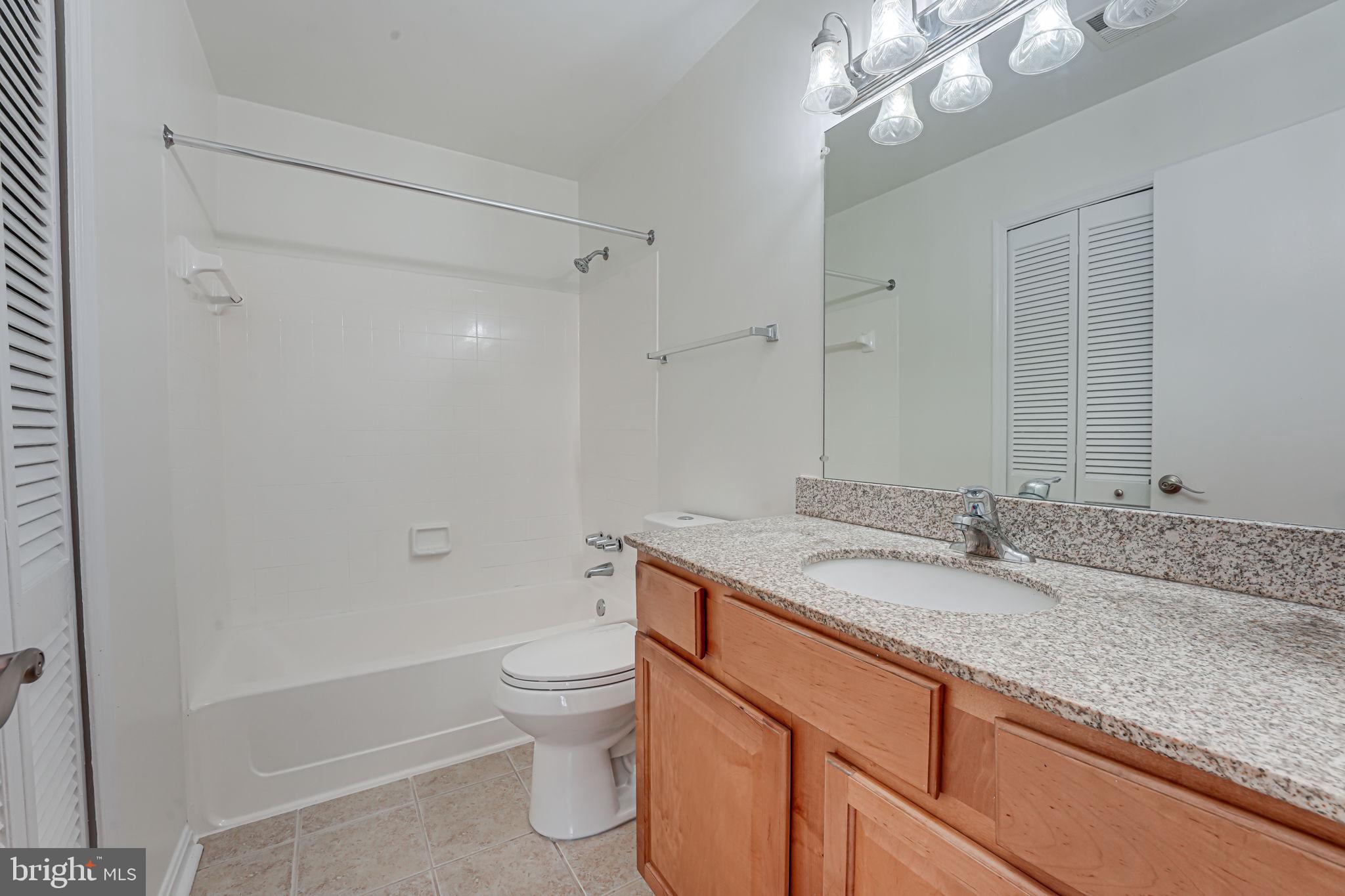 3178 SUMMIT SQUARE DR #3-B1