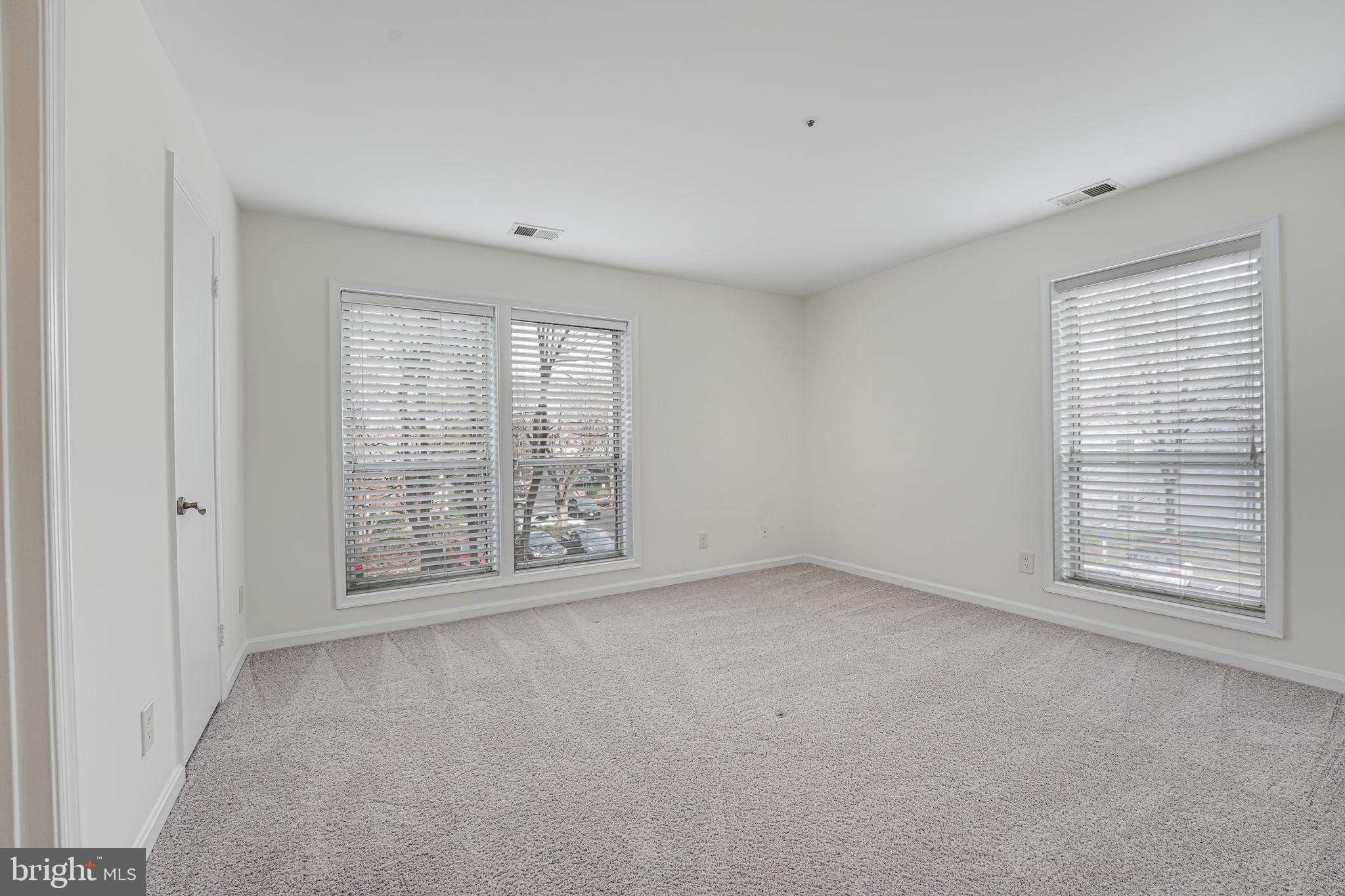 3178 SUMMIT SQUARE DR #3-B1