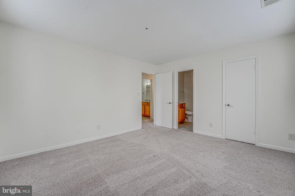 3178 SUMMIT SQUARE DR #3-B1