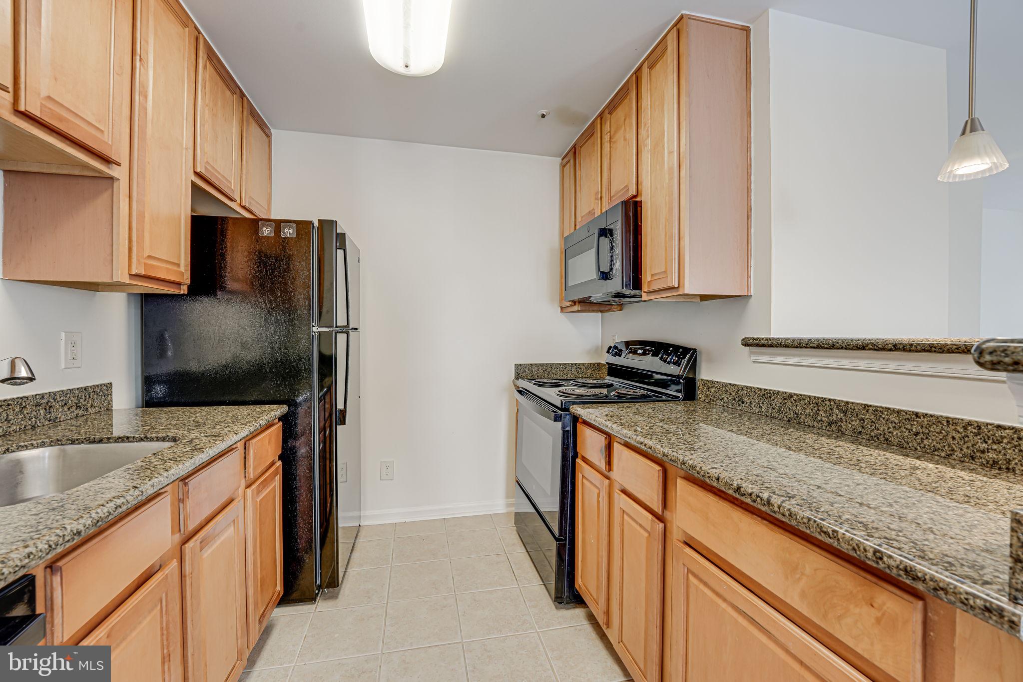 3178 SUMMIT SQUARE DR #3-B1