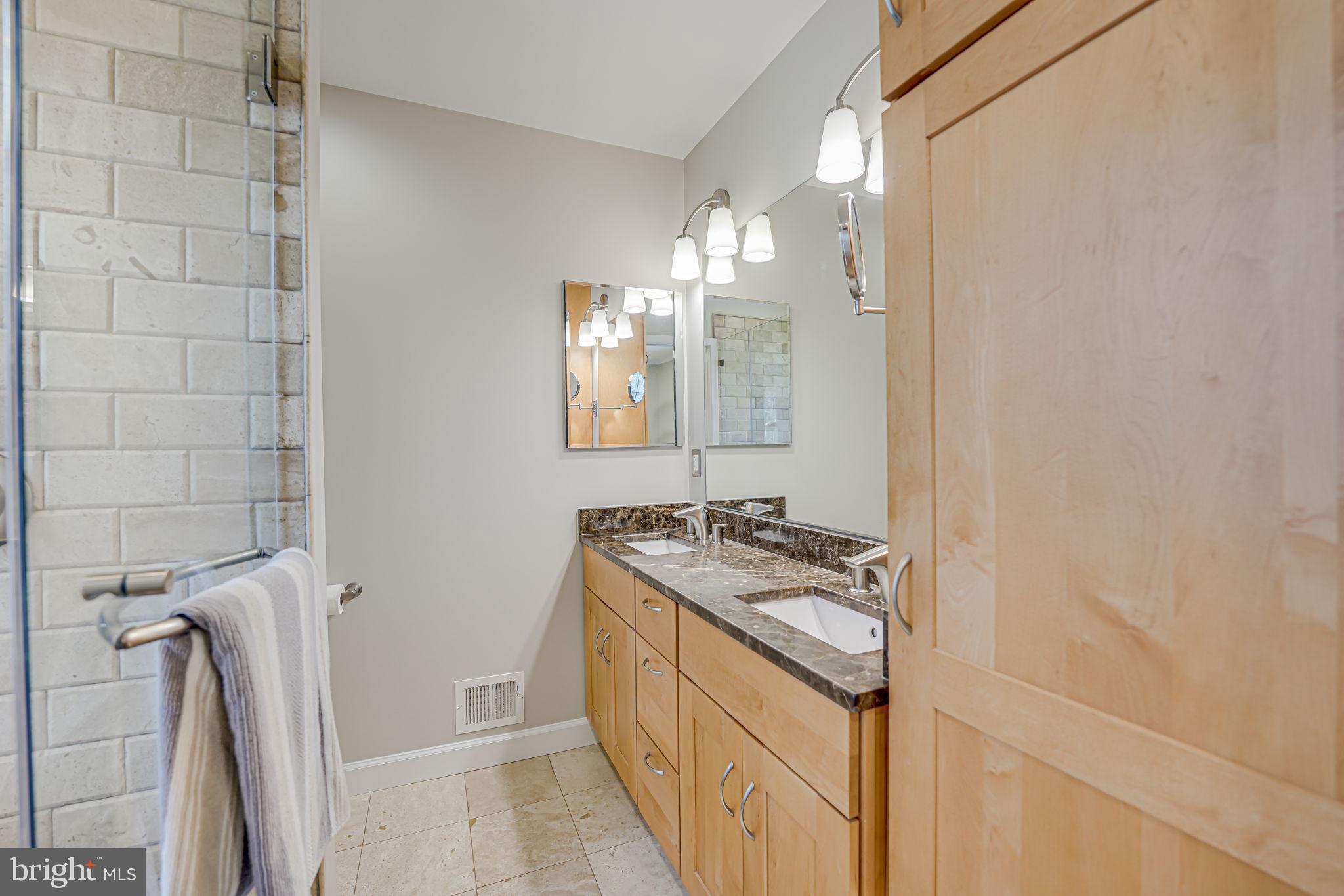 2429 Bramblebush Ct