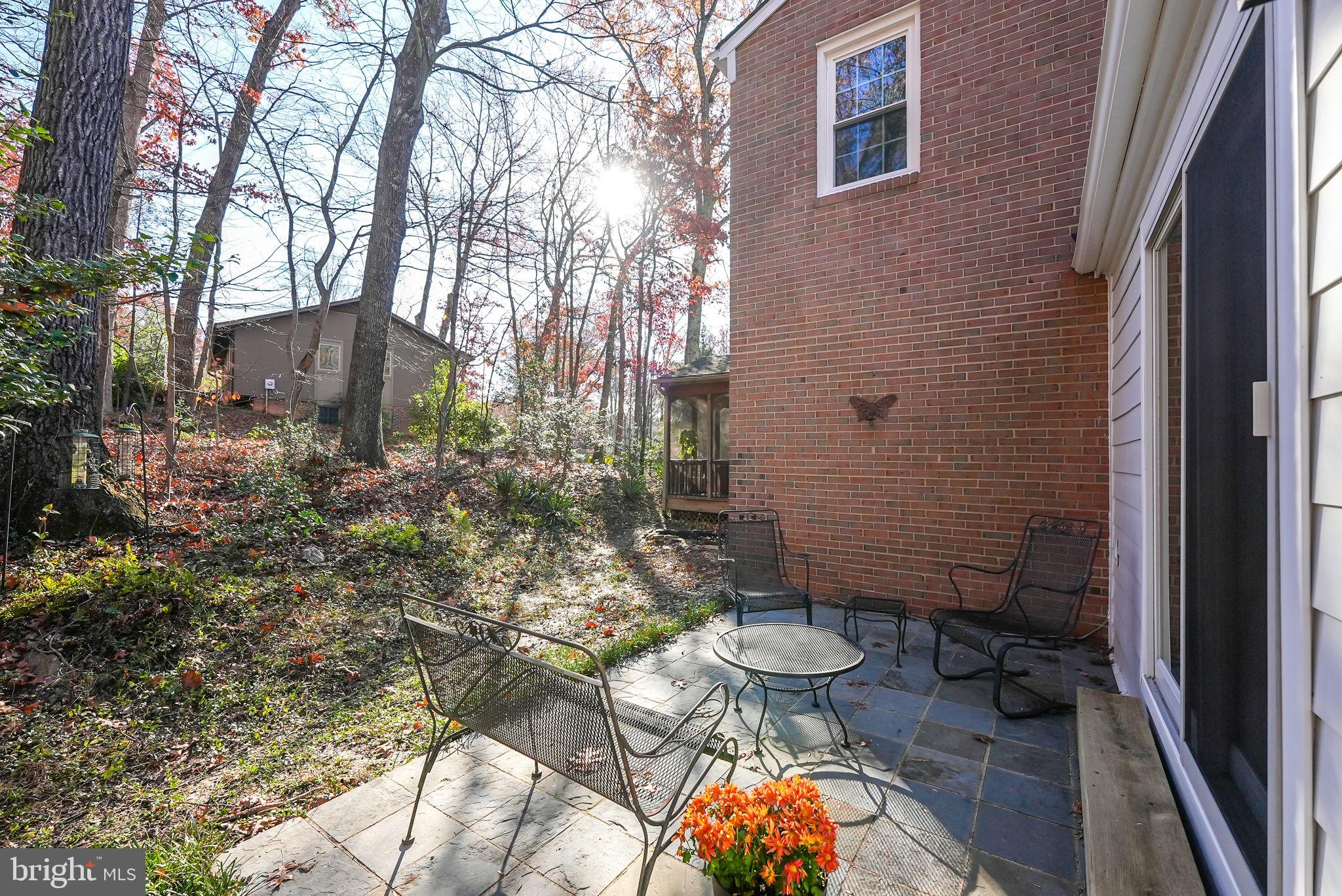 2429 Bramblebush Ct
