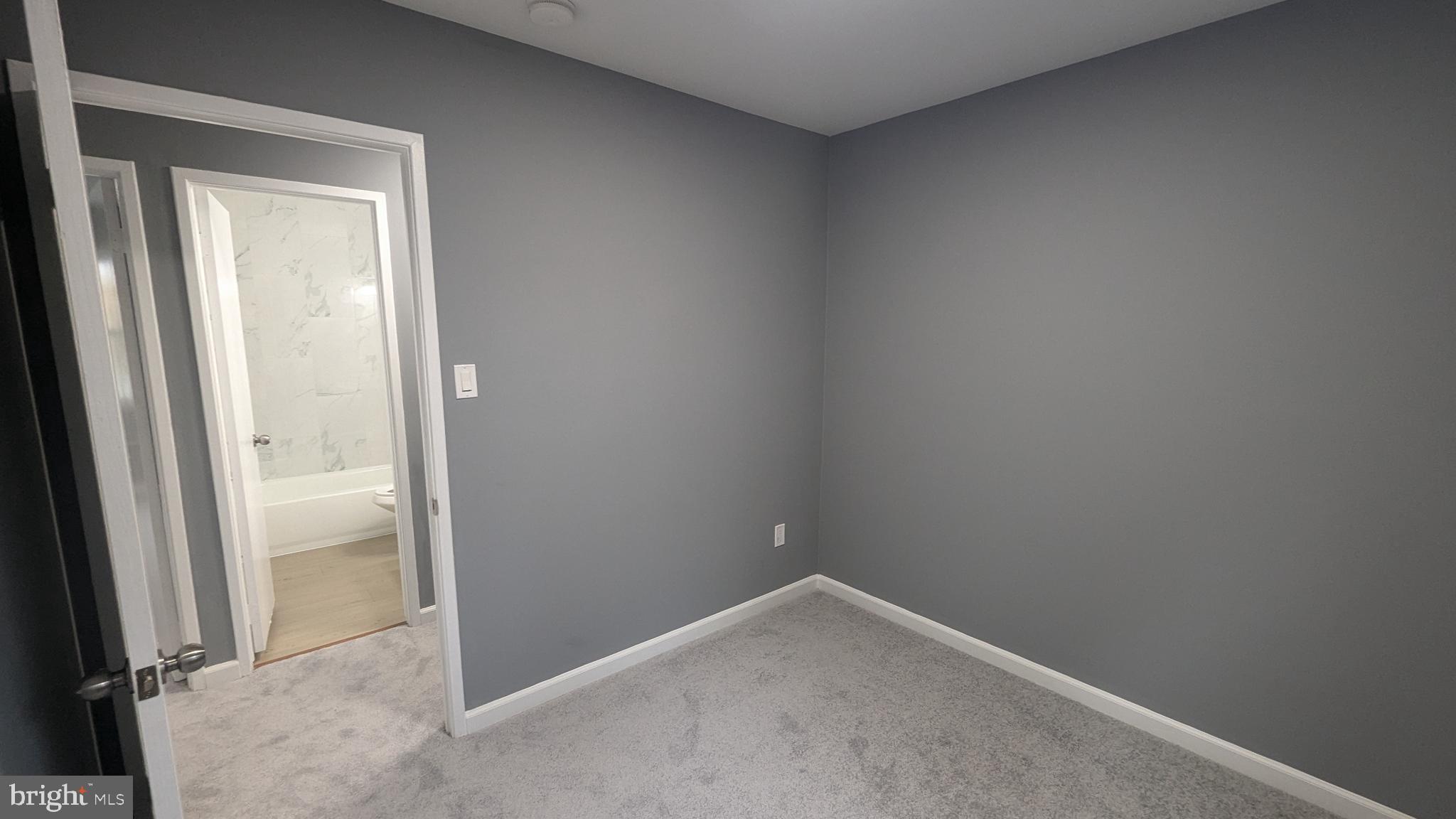 8409 DAMPIER COURT