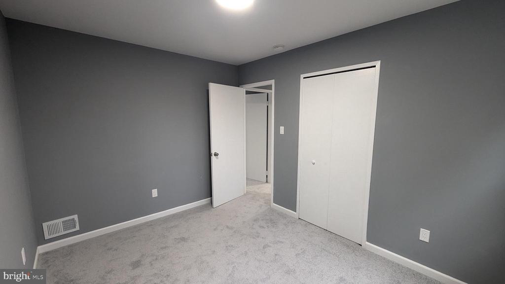 8409 DAMPIER COURT