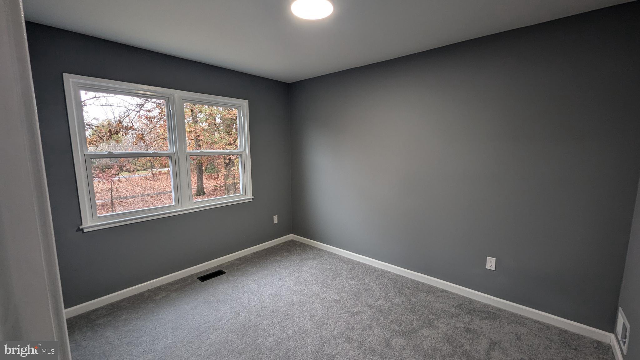 8409 DAMPIER COURT