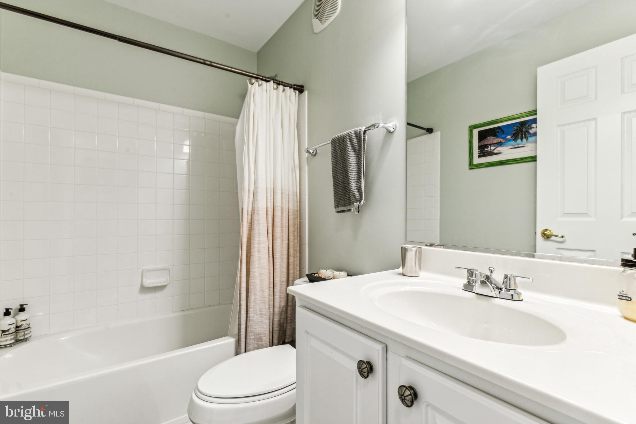 3538 HUNTLEY MANOR LANE 133B