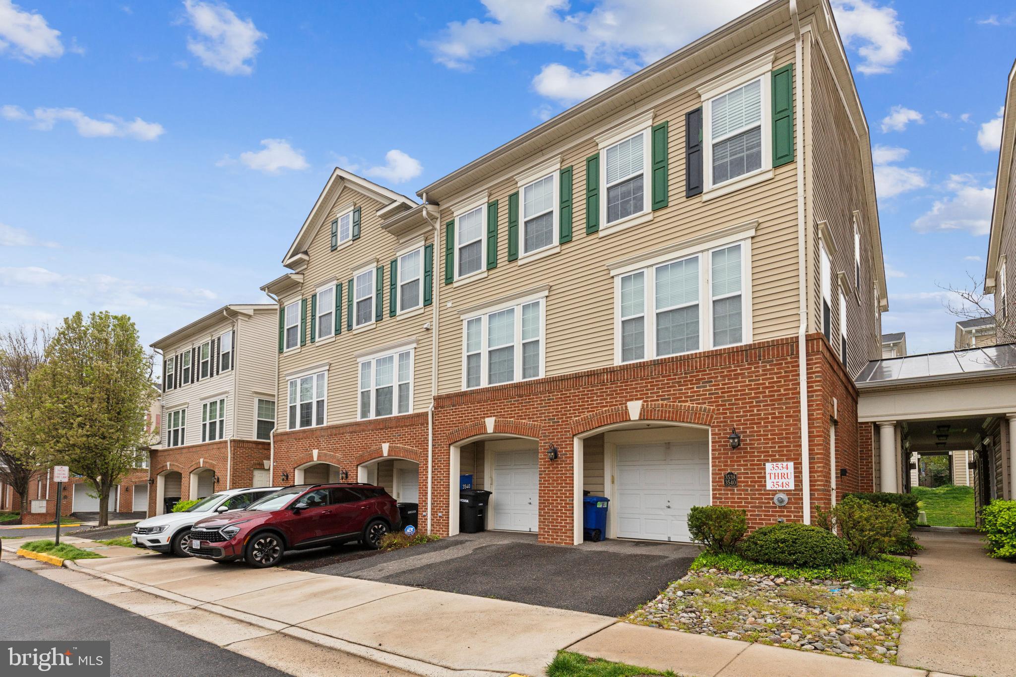 3538 HUNTLEY MANOR LANE 133B