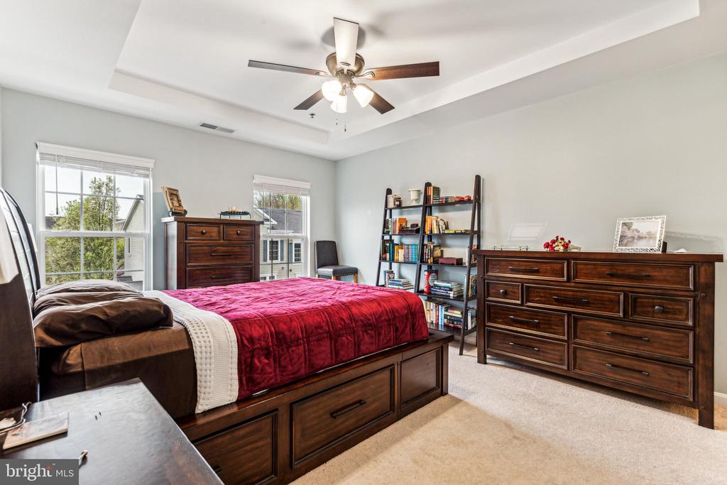 3538 HUNTLEY MANOR LANE 133B