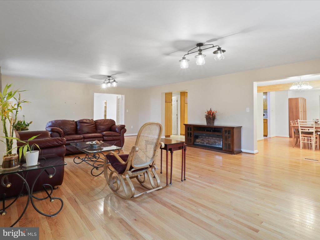 3297 Blue Heron Dr