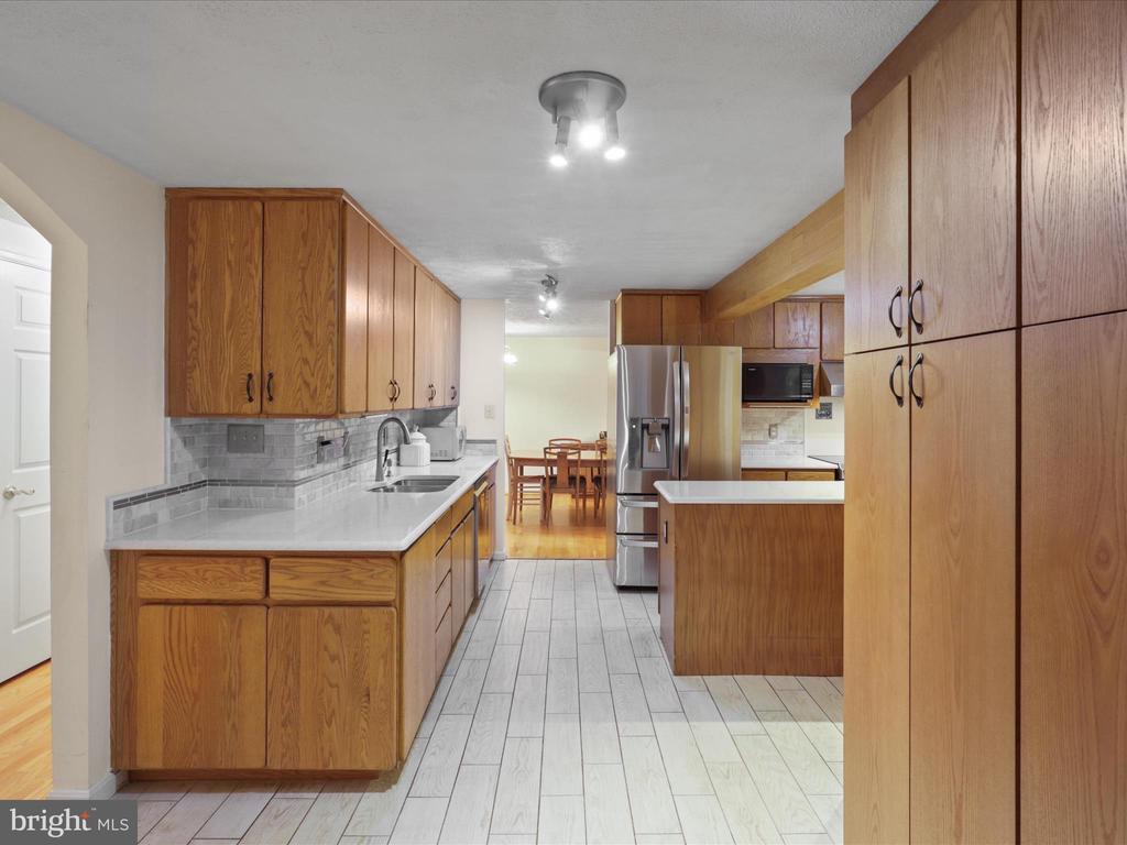 3297 Blue Heron Dr