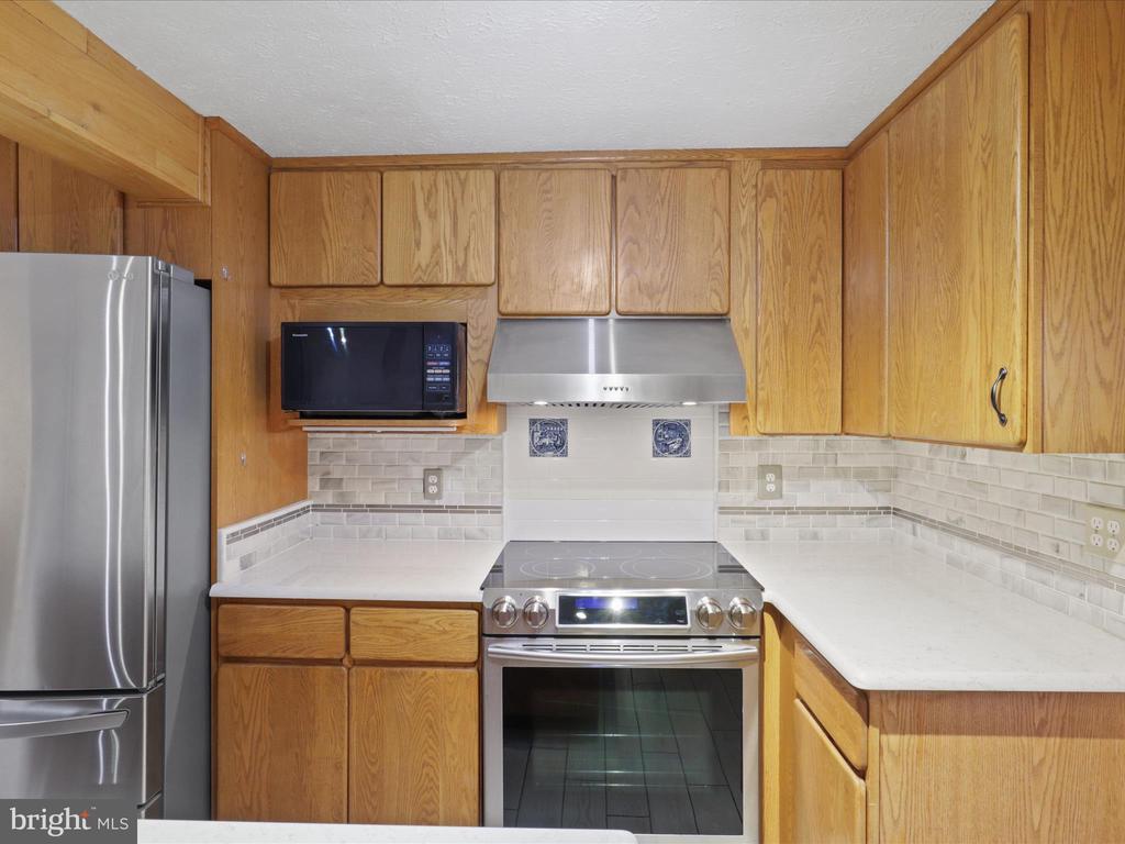 3297 Blue Heron Dr
