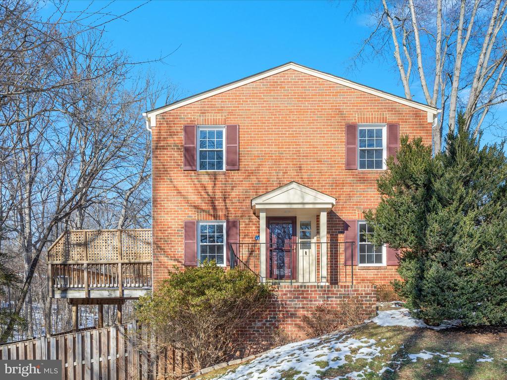 2242 Gunsmith Sq