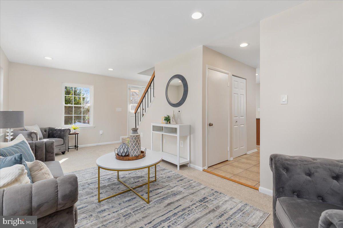 2242 Gunsmith Sq