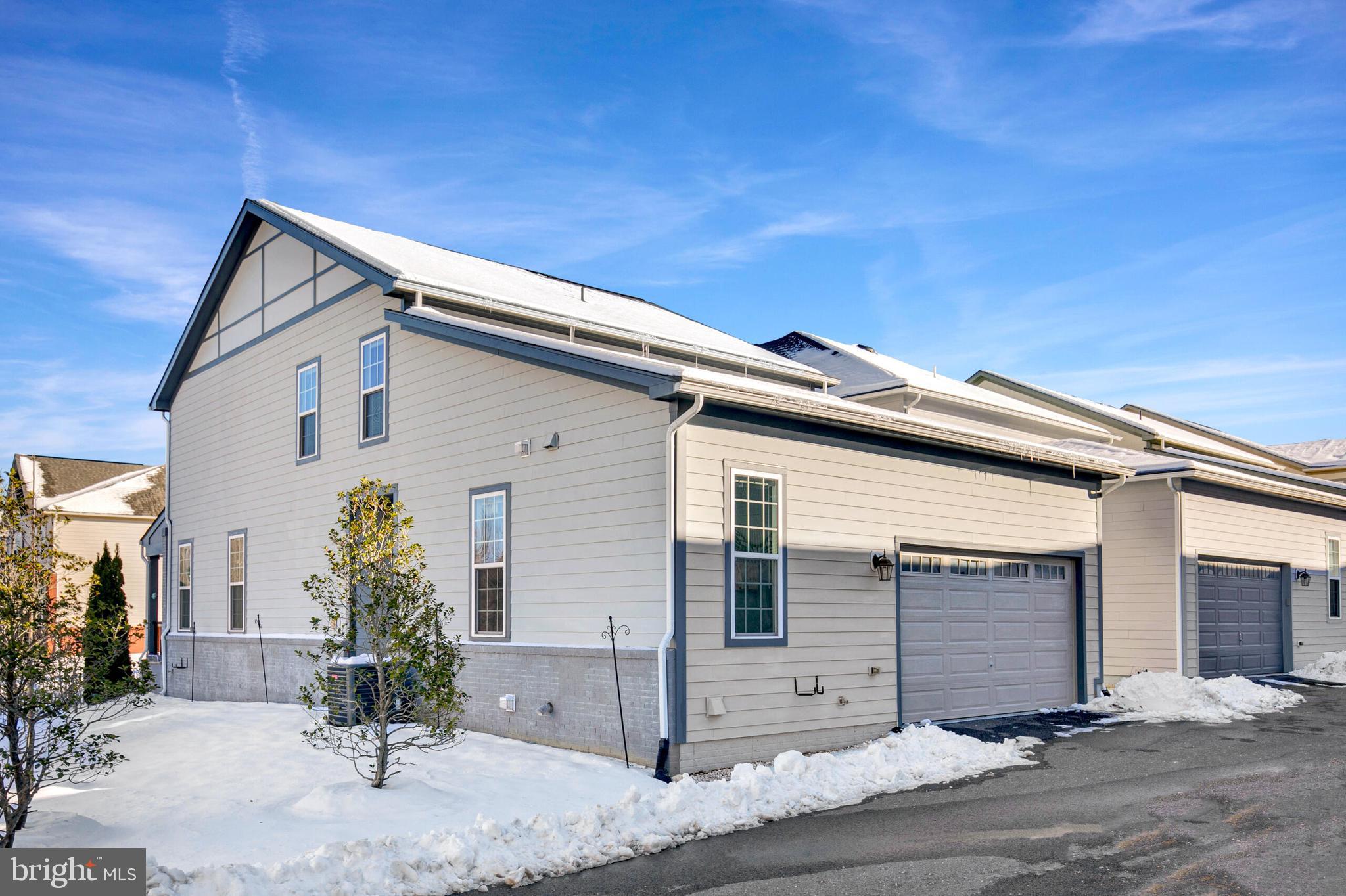 7920 Ashland Dr