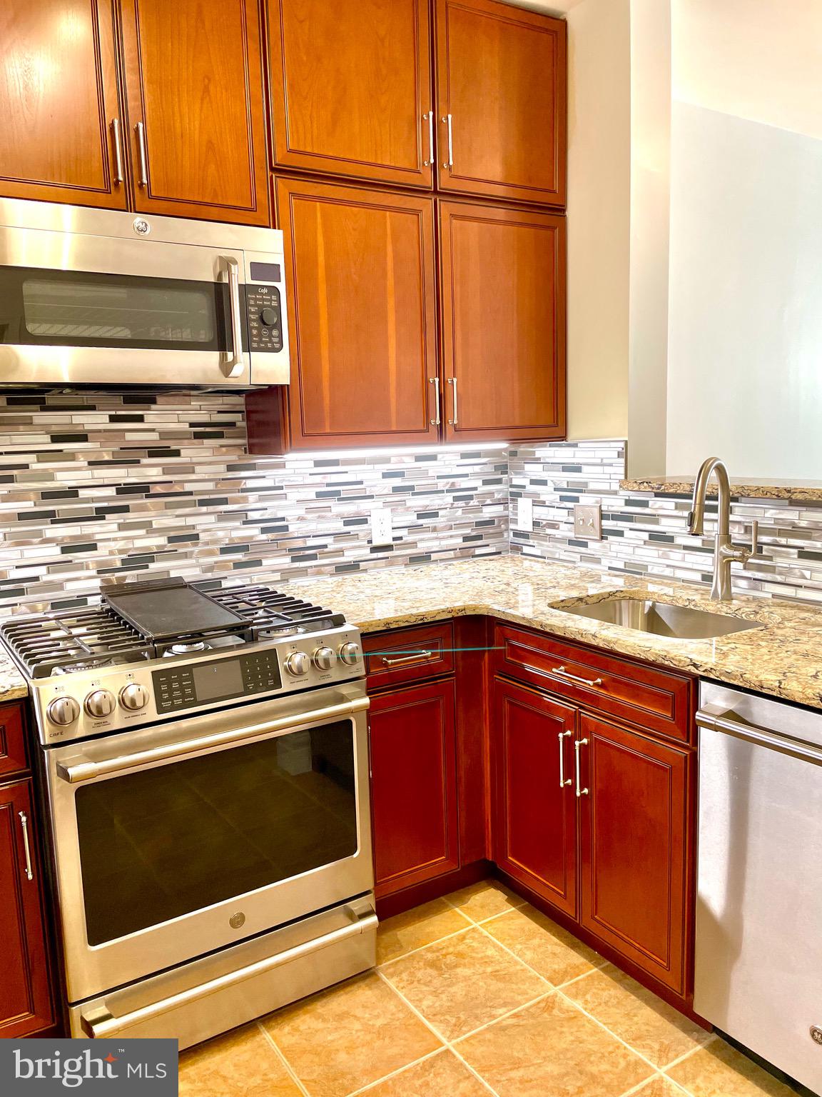 1625 International Dr #114