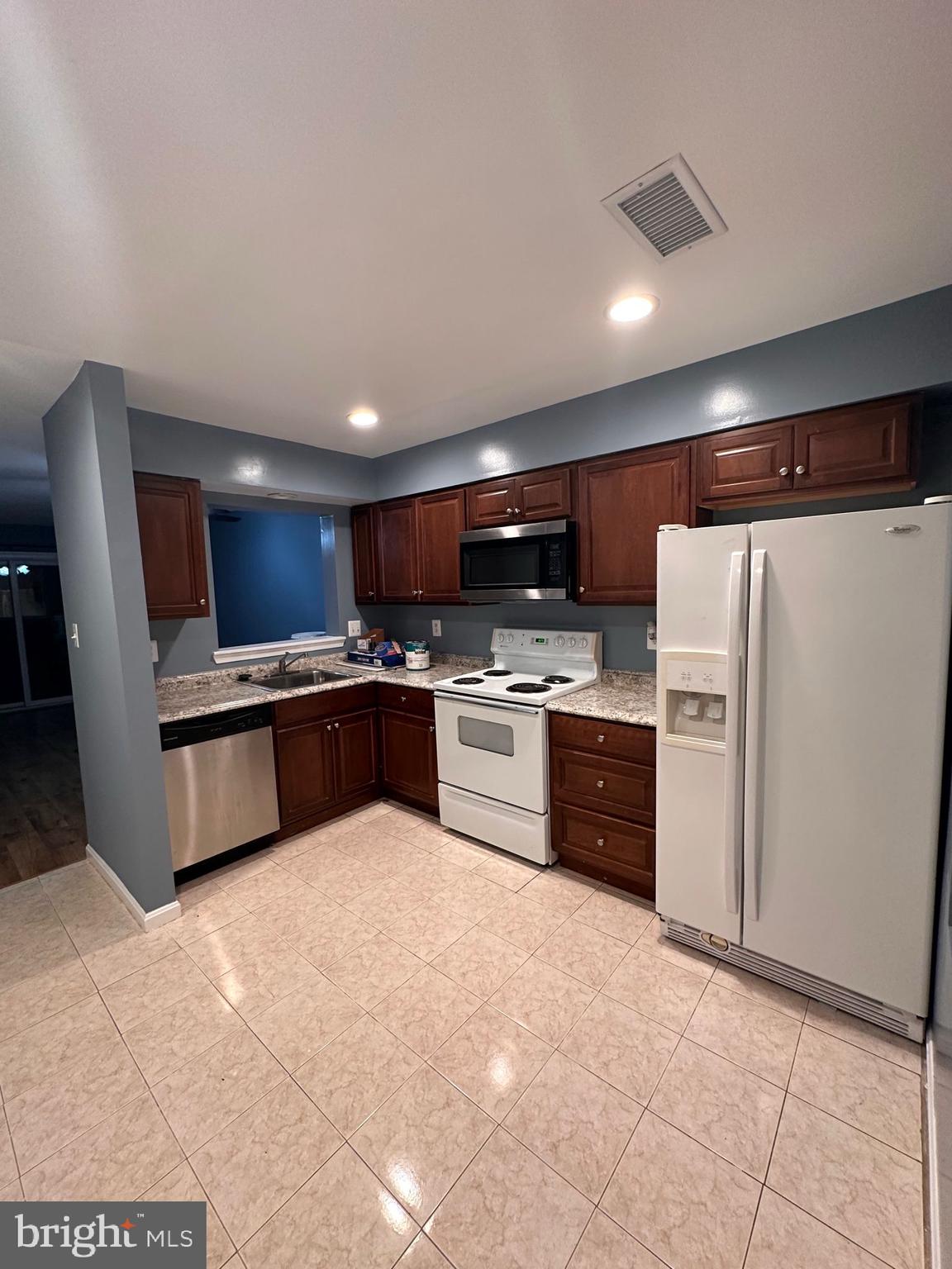 2838 LESTER LEE CT