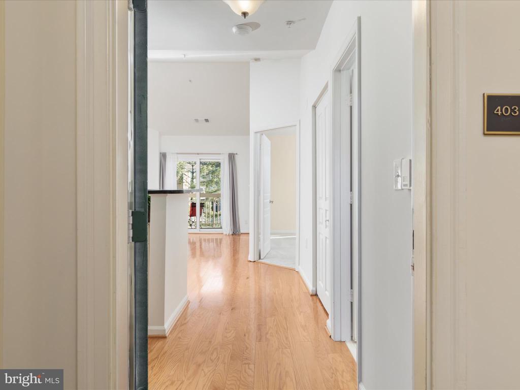 12915 Alton Sq #403