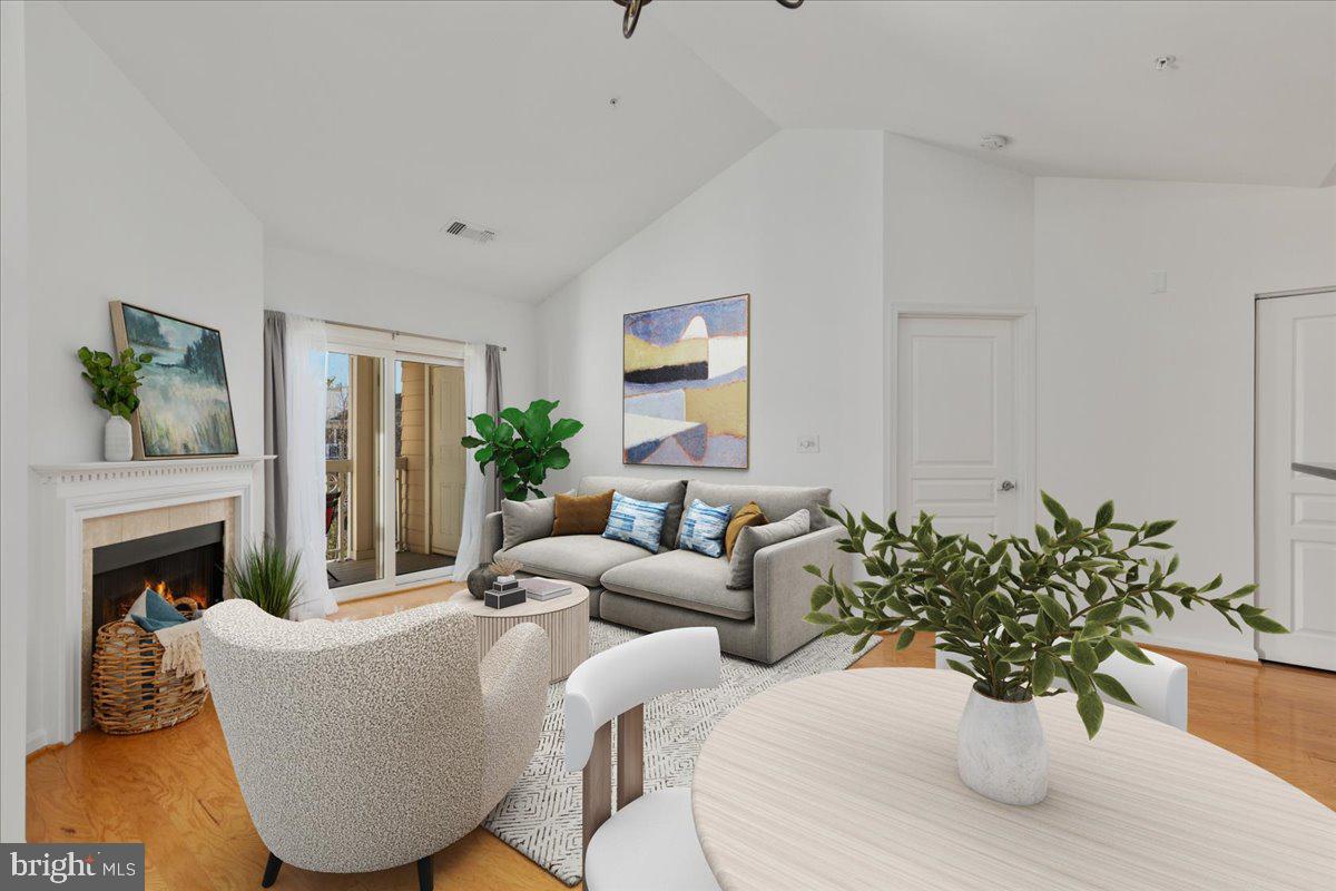 12915 Alton Sq #403