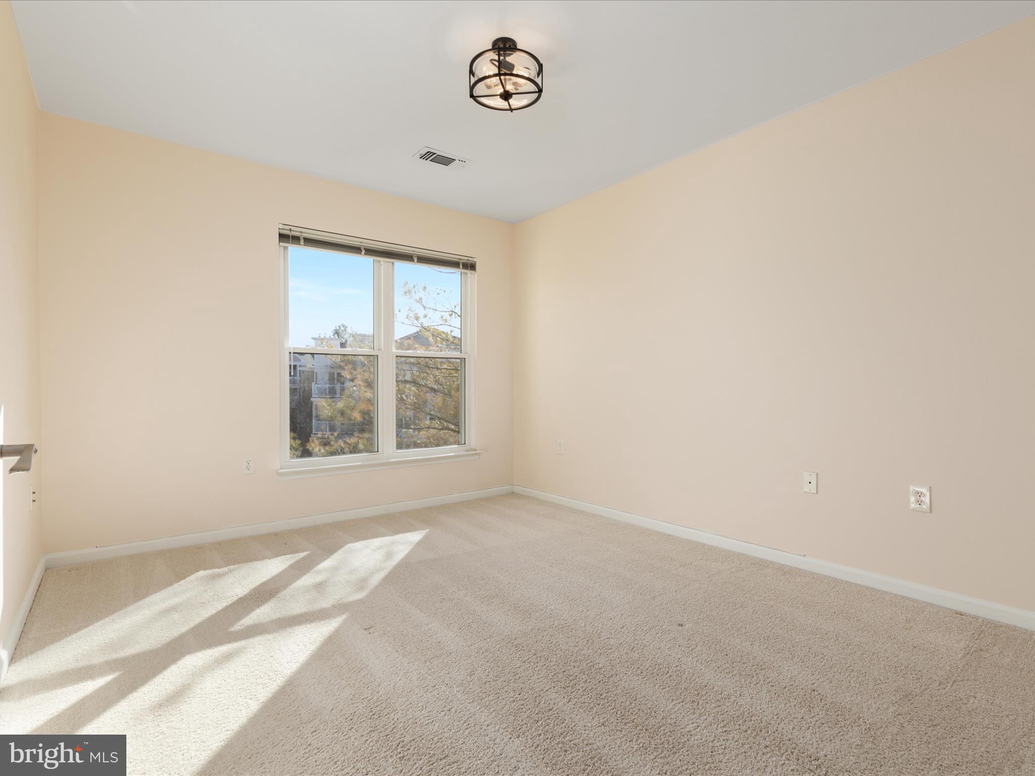 12915 Alton Sq #403