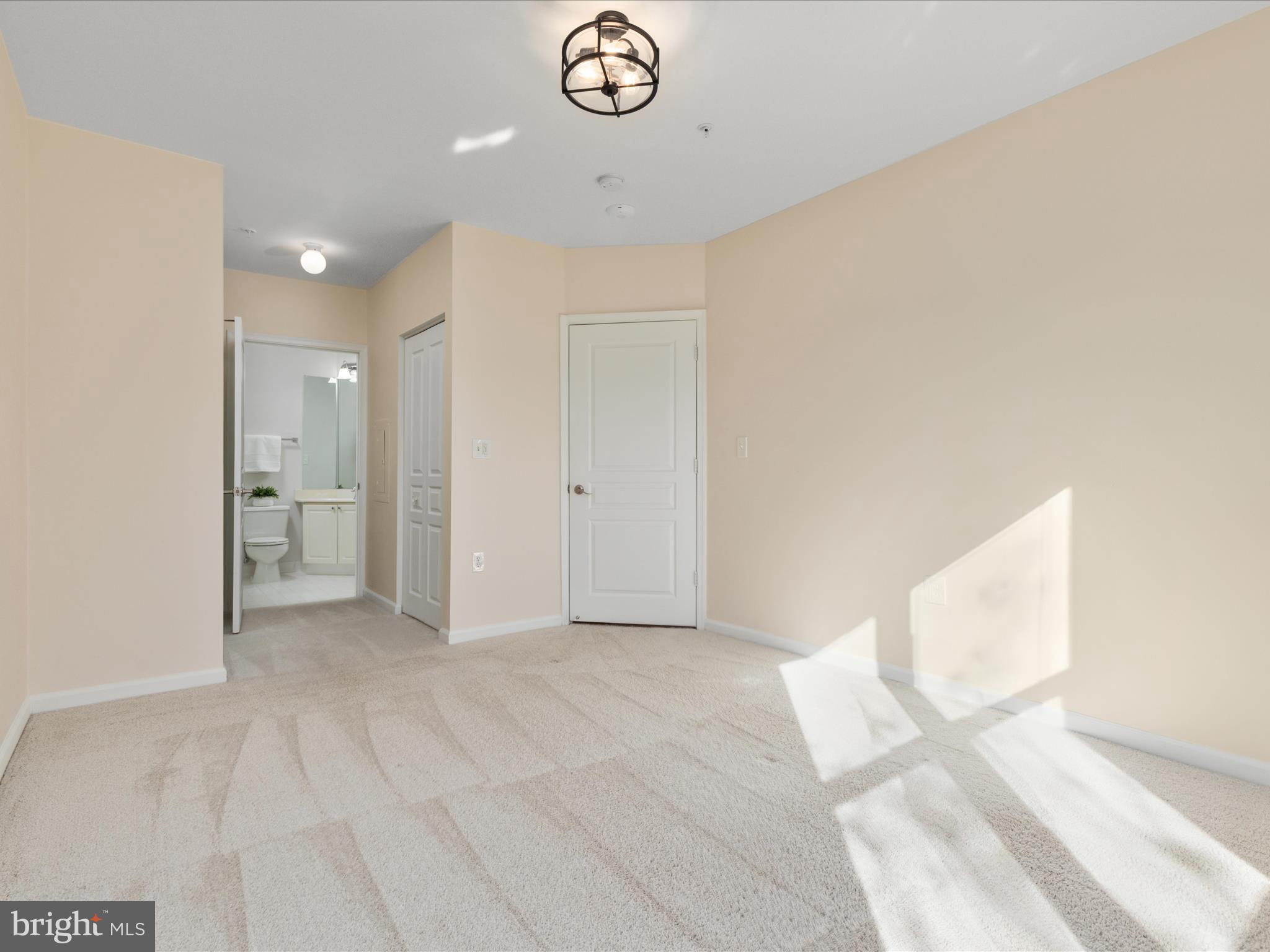 12915 Alton Sq #403